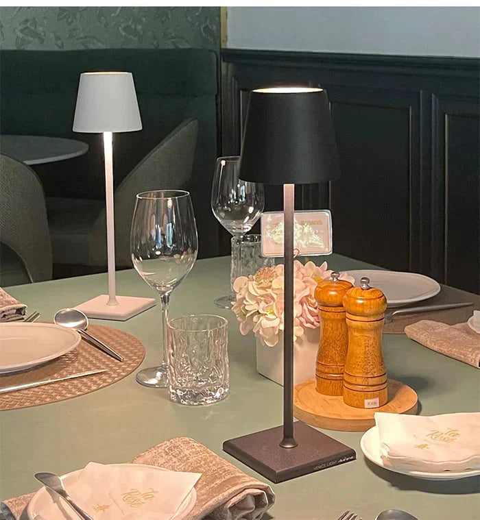Aurora Lux™ Elegantní stolní lampa LED