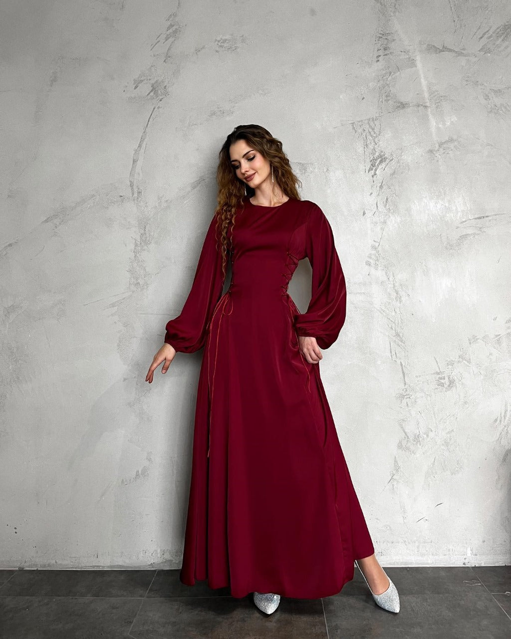 Carmela Gregori™ Elegantní dlouhé šaty s měkkými manžetami