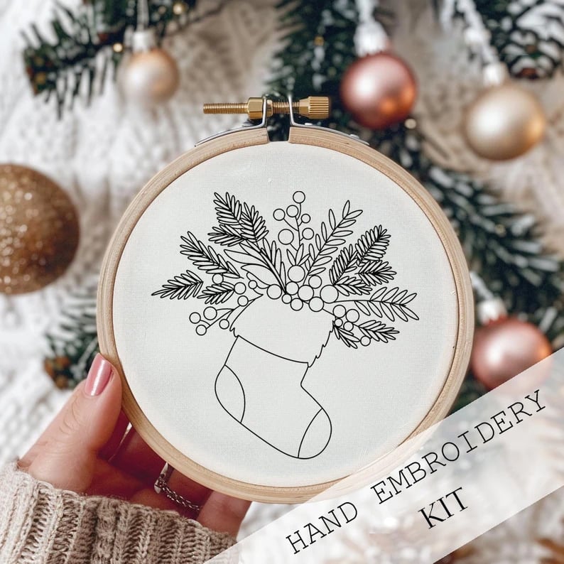 FestiveStitch™ Vánoční vyšívací sada