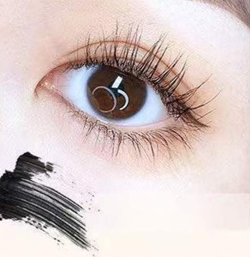 Metal LASH™ Voděodolná řasenka v kovové lahvičce