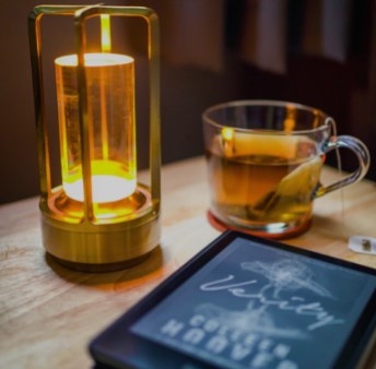 Minimalique™ Elegantní LED bezdrátová stolní lampa