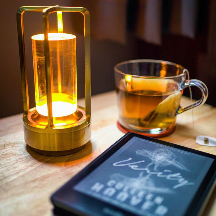 Minimalique™ Elegantní LED bezdrátová stolní lampa