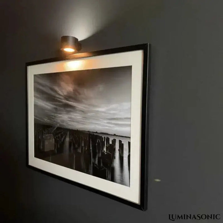 PureLux™ Inteligentní nástěnné LED svítidlo pro moderní bydlení
