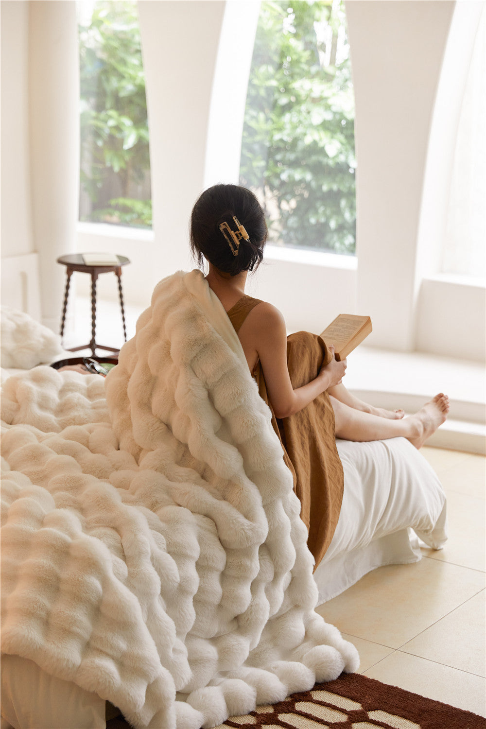 SnugNest+™ Teplá plyšová a měkká deka | Zahalte se do hebkosti!