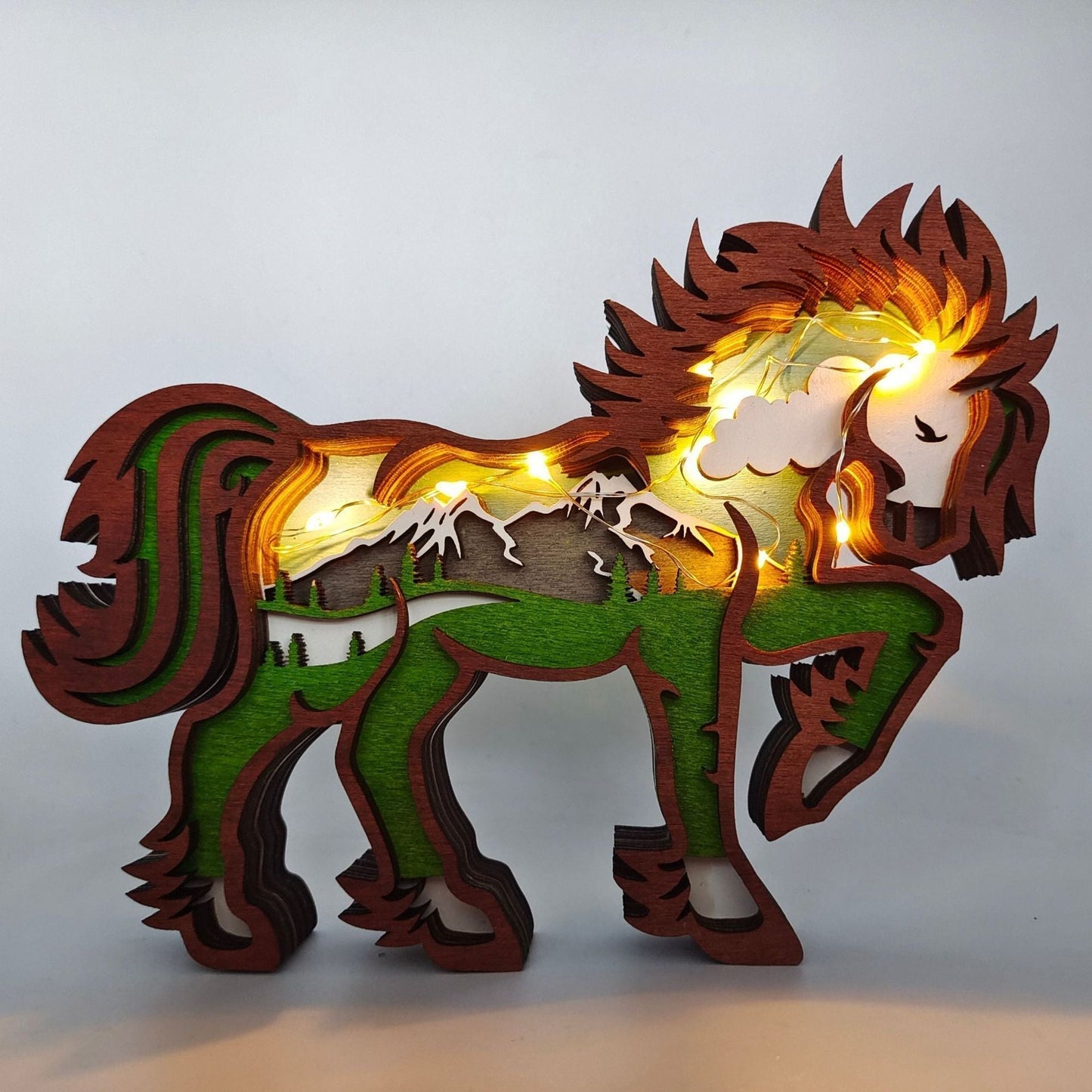 WoodyArt™️ Dřevěná vánoční LED dekorace se zvířecím motivem