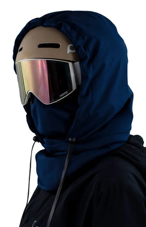 Tmavě modrá