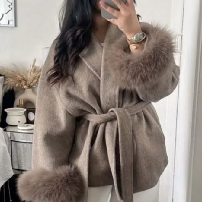 Olga Lamattina™ Elegantní kabát s kožešinou