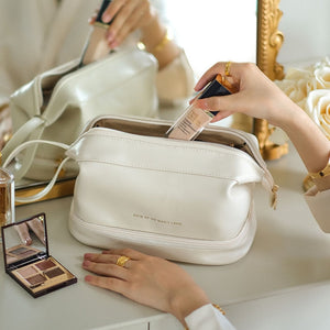 Dvouvrstvá bílá