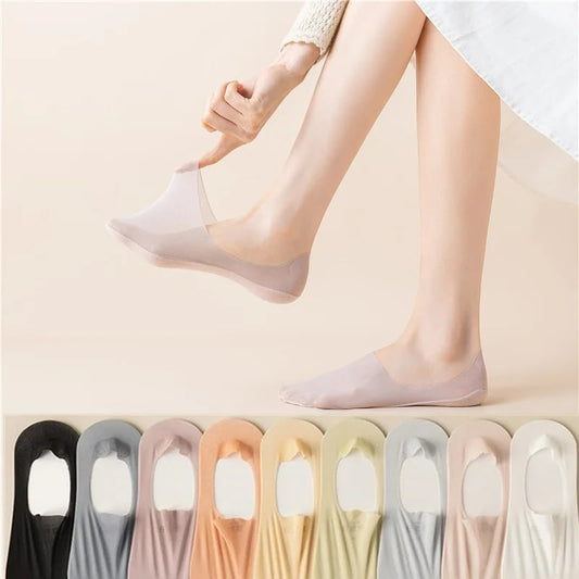 Silk Serene™ Průhledné protiskluzové ponožky