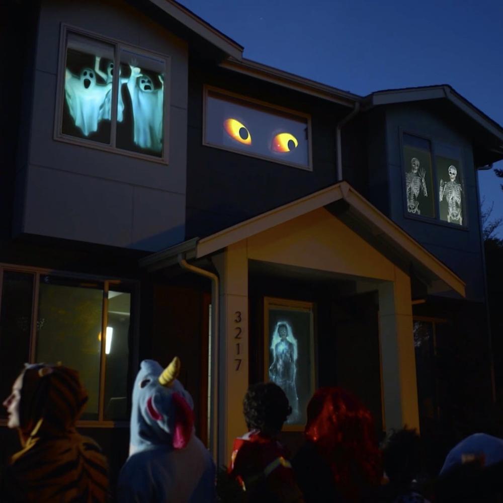 Window Wonderland™ Okenní projektor pro halloweenskou a vánoční atmosféru