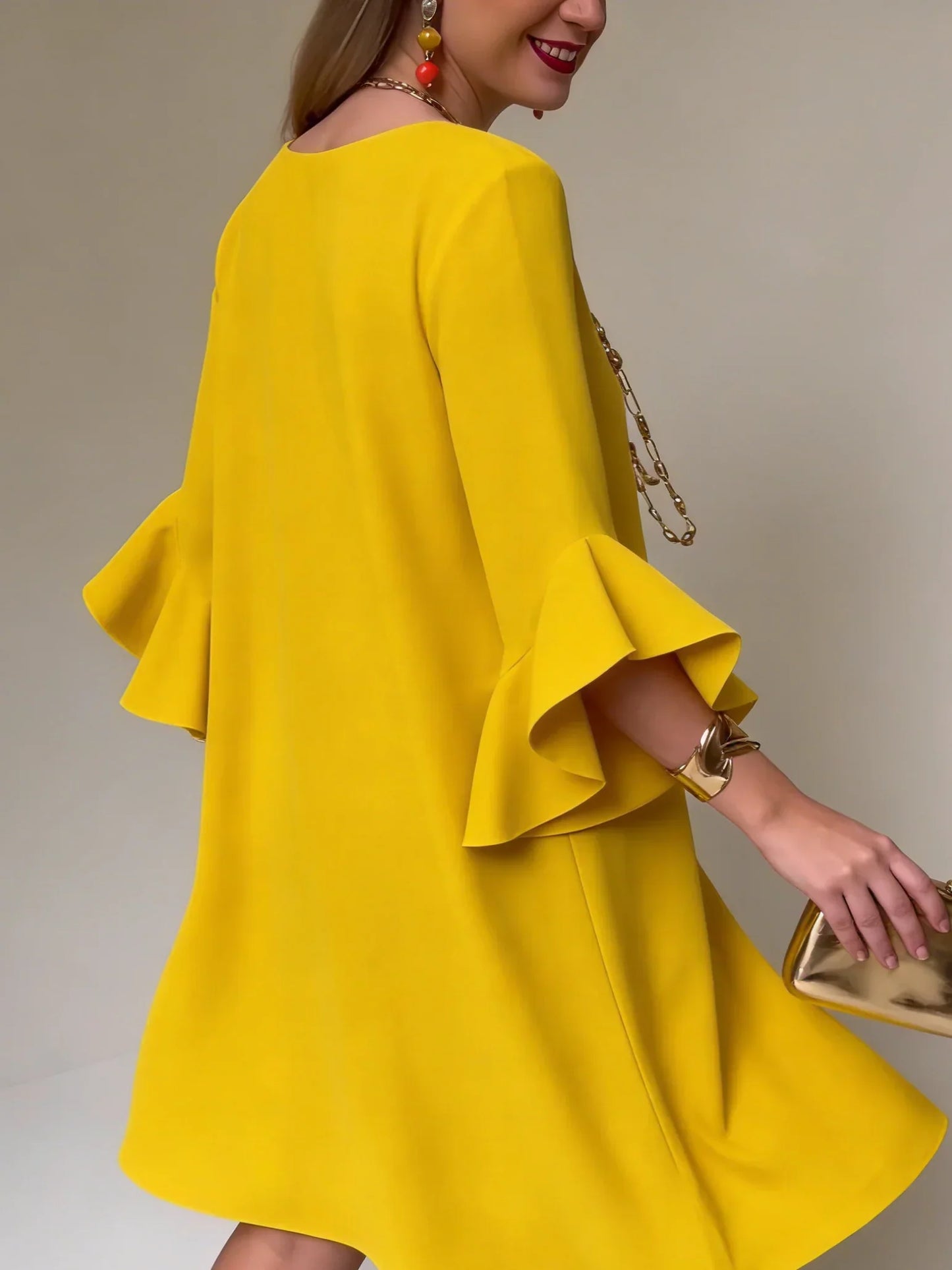 Fiorella Albanese™ Elegantní mini šaty s volánkovými rukávy